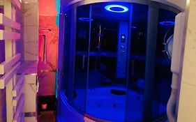 Parisa Suite